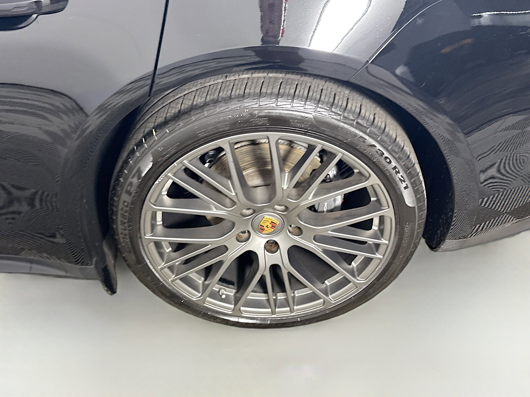 Used 2023 Porsche Panamera Platinum Edition w/ Assistance Package image 36