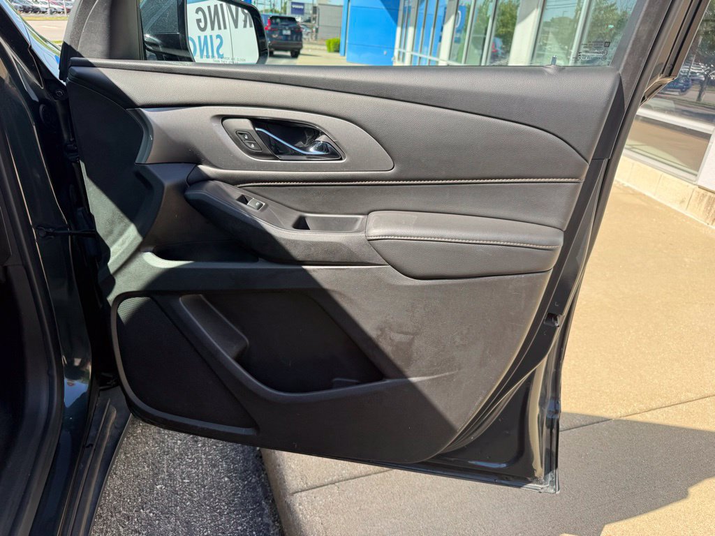 Used 2019 Chevrolet Traverse LT AWD/4WD image 43