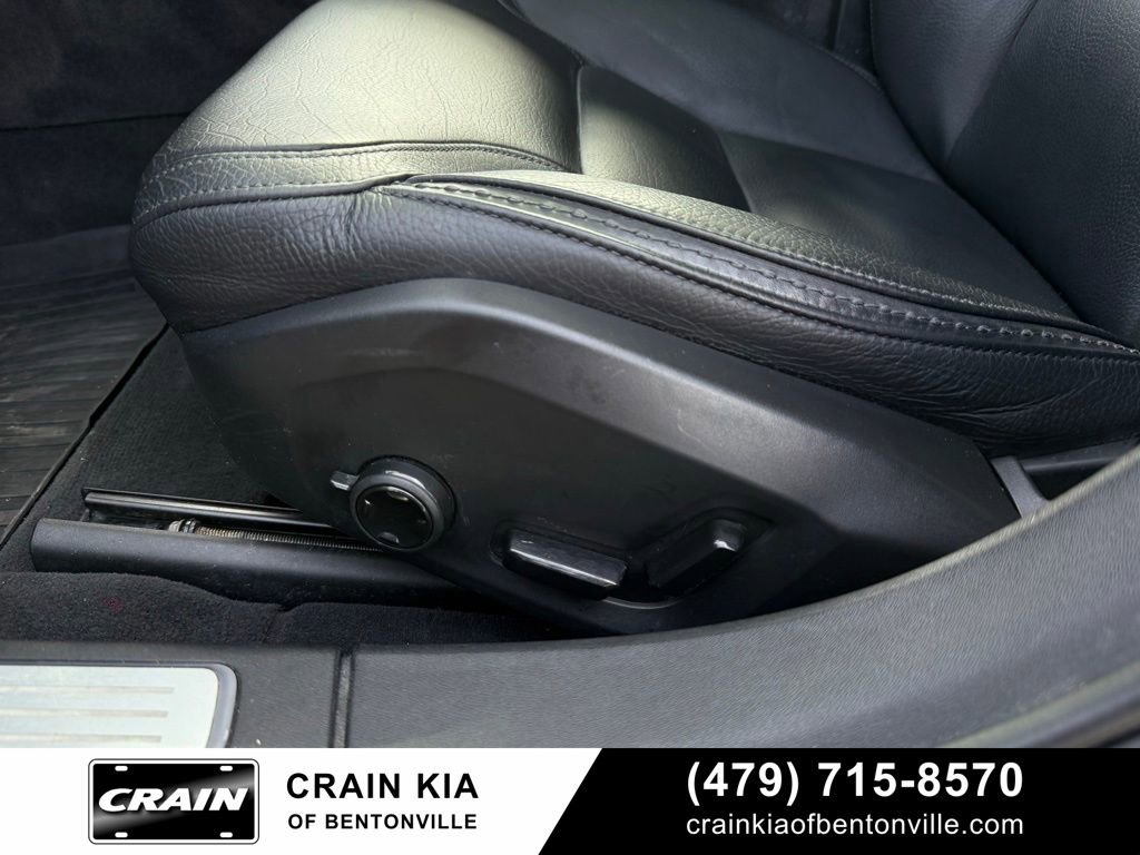 Used 2017 Volvo V90 T6 Cross Country image 12