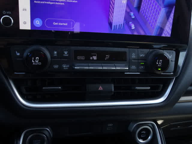 Used 2025 Toyota Grand Highlander FWD image 30