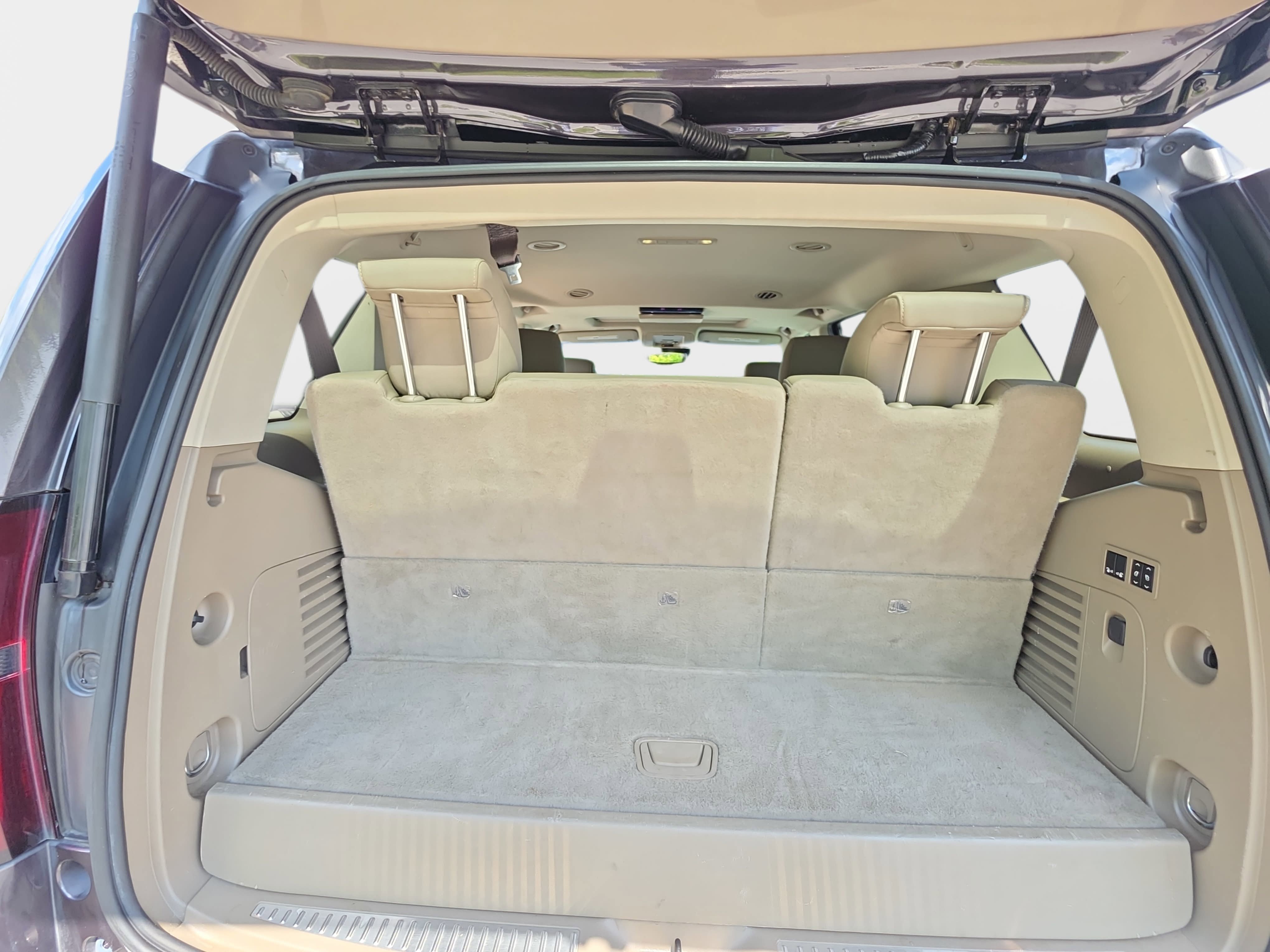 Used 2017 Chevrolet Tahoe LT AWD/4WD image 13