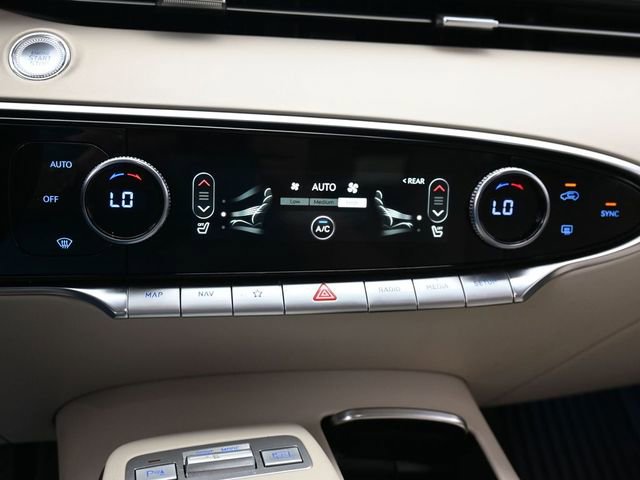 Used 2024 Genesis GV70 2.5T AWD/4WD image 21