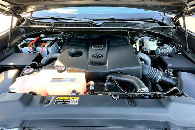 Used 2024 Toyota Tundra Platinum image 28