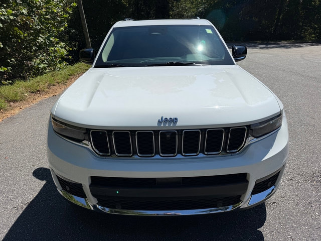 Used 2021 Jeep Grand Cherokee L Limited w/ Luxury Tech Group II AWD/4WD image 3