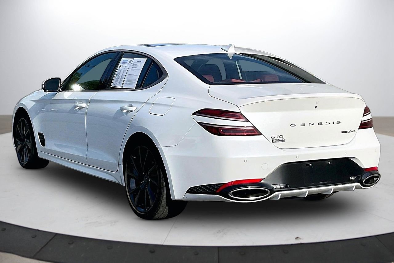 Used 2023 Genesis G70 3.3T w/ Sport Prestige Package image 7