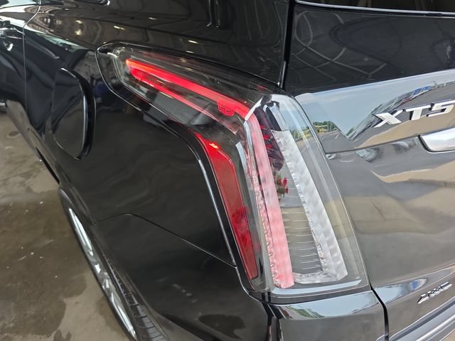 Certified 2024 Cadillac XT5 Sportv w/ LPO, Floor Liner Package AWD/4WD image 35