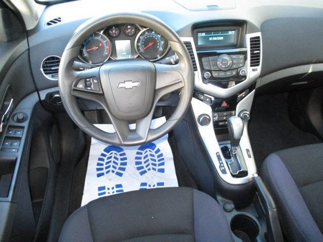 Used 2014 Chevrolet Cruze LT FWD image 20