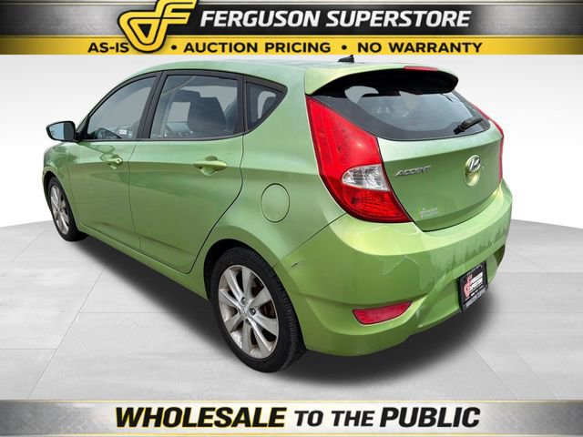 Used 2012 Hyundai Accent SE FWD image 5