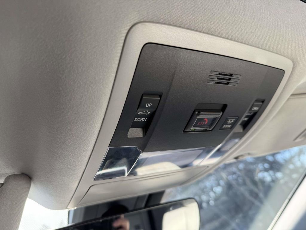 Used 2020 Lexus RX 450h AWD w/ Premium Package image 25