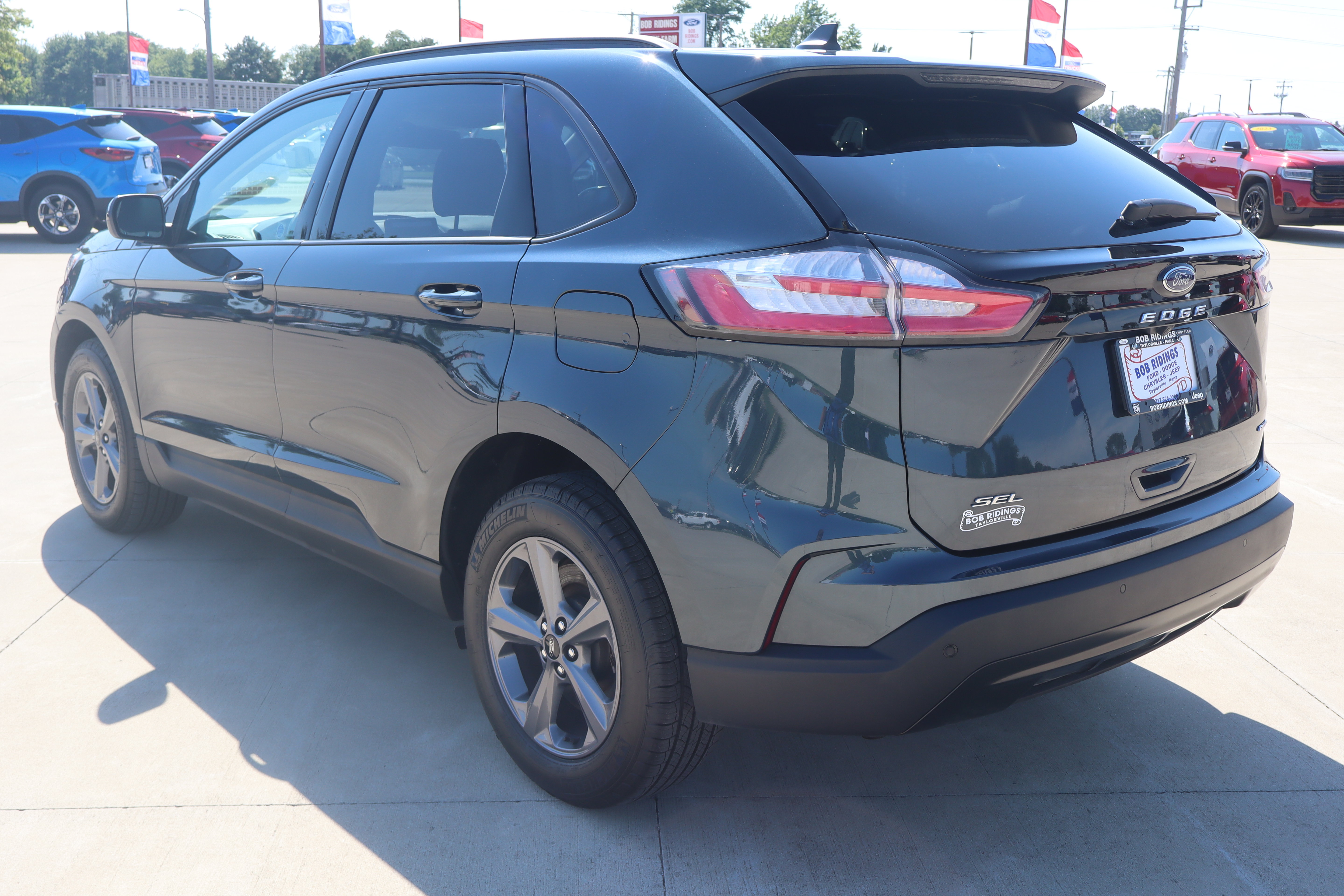 Used 2024 Ford Edge SEL w/ Sport Appearance Package AWD/4WD image 8
