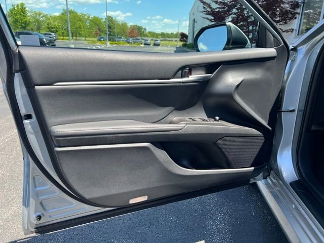 Used 2023 Toyota Camry XLE w/ Cold Weather Package FWD image 16