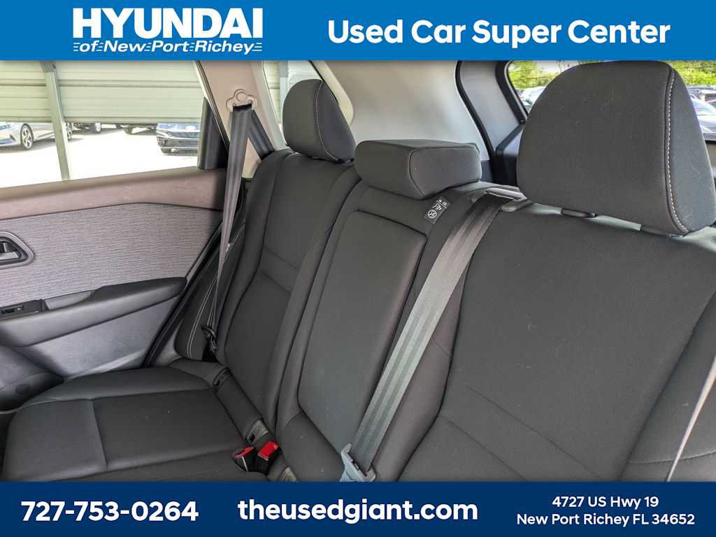 Used 2023 Nissan Rogue S FWD image 14