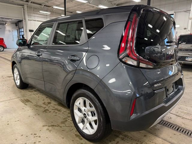 Certified 2023 Kia Soul LX w/ LX Technology Package image 3