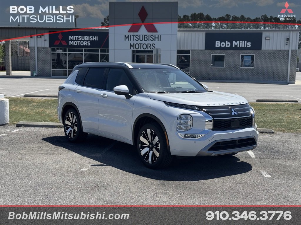 New 2025 Mitsubishi Outlander SEL