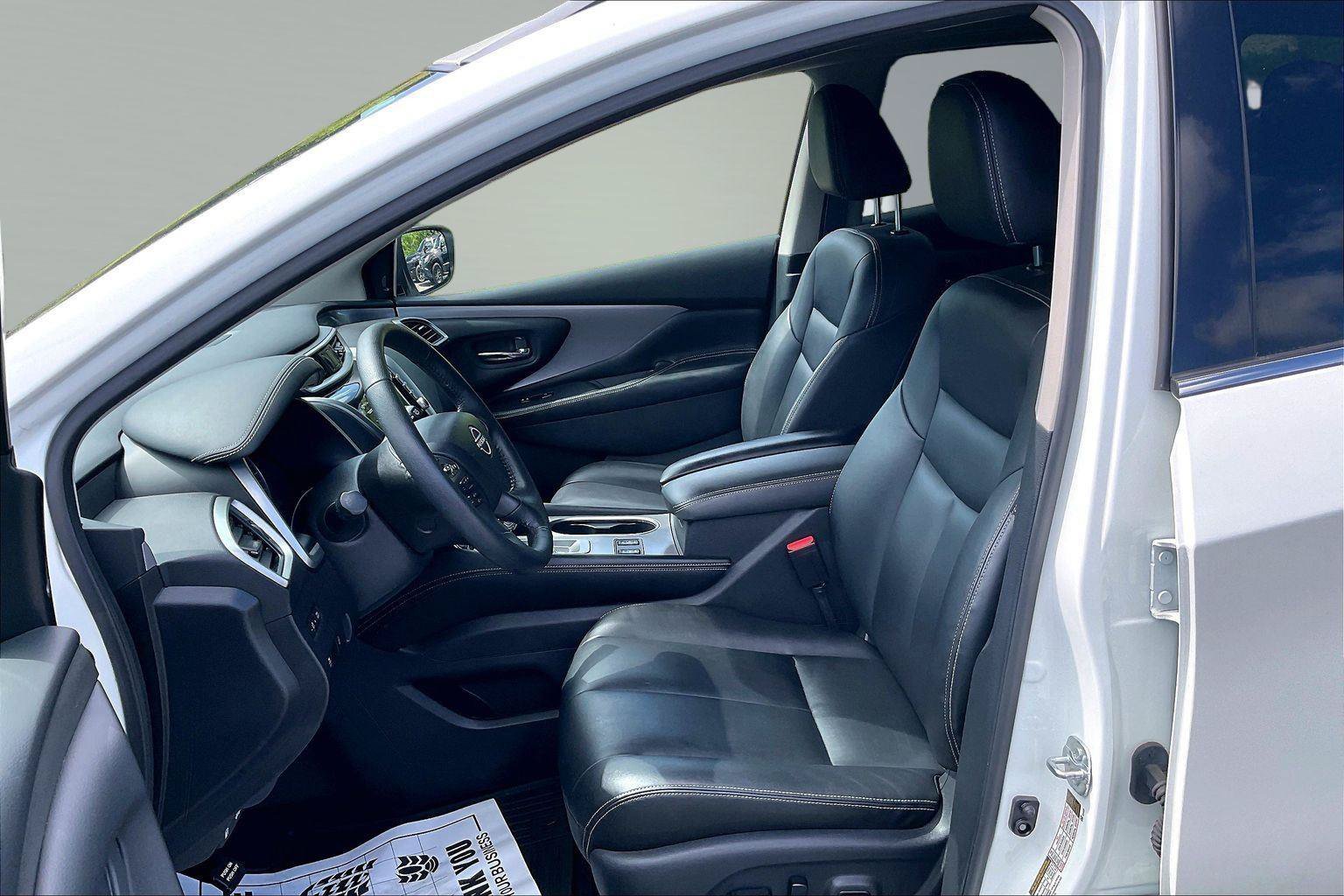 Certified 2024 Nissan Murano SV w/ SV Midnight Edition Package AWD/4WD image 25