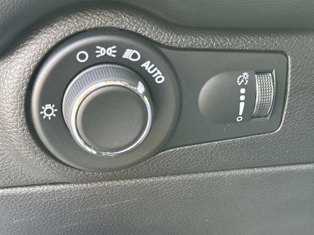 Used 2024 Dodge Durango R/T AWD/4WD image 17