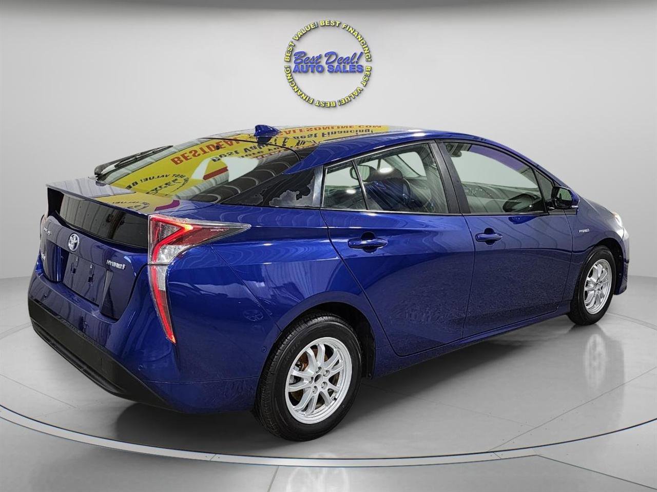 Used 2017 Toyota Prius Two w/ Prius Two Safety Plus Package image 7