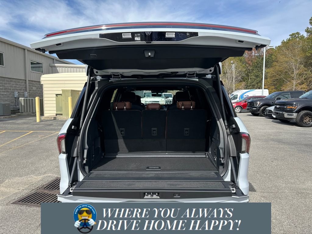 New 2026 Lincoln Navigator Reserve image 25