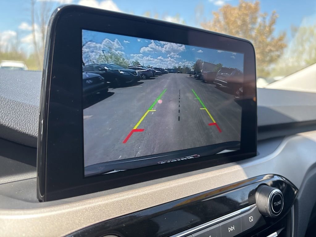Used 2022 Ford Escape SEL w/ Technology Package FWD image 32