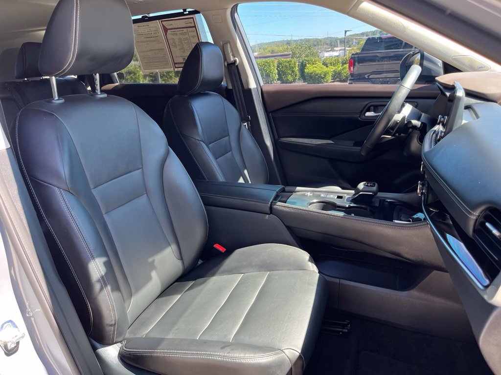 Used 2023 Nissan Rogue SL w/ SL Premium Package FWD image 30