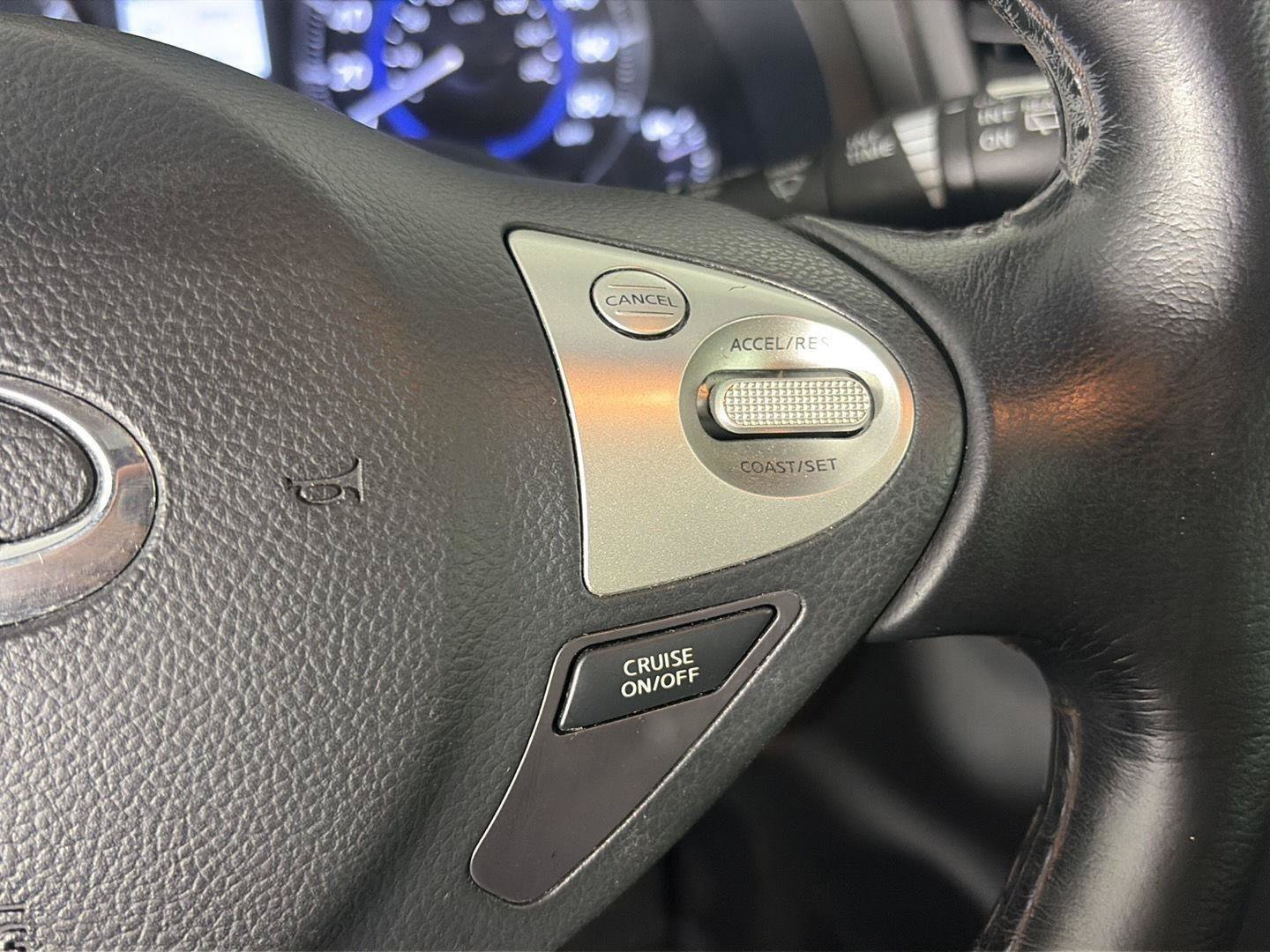 Used 2012 INFINITI FX35 AWD w/ Premium Pkg image 8