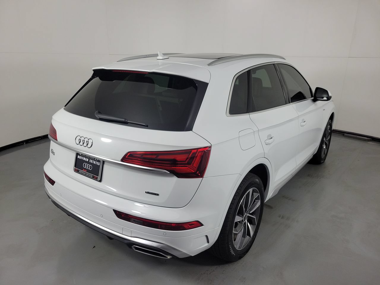 Used 2024 Audi Q5 2.0T Premium Plus w/ Premium Plus Package AWD/4WD image 7