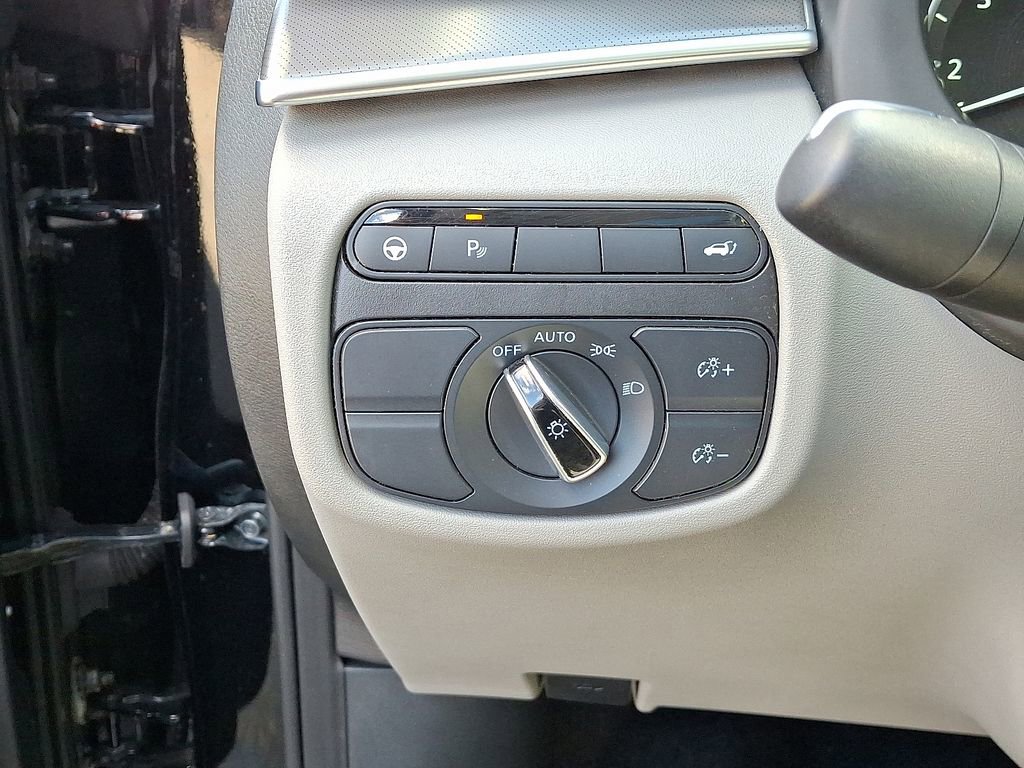 Used 2023 INFINITI QX50 Luxe image 27