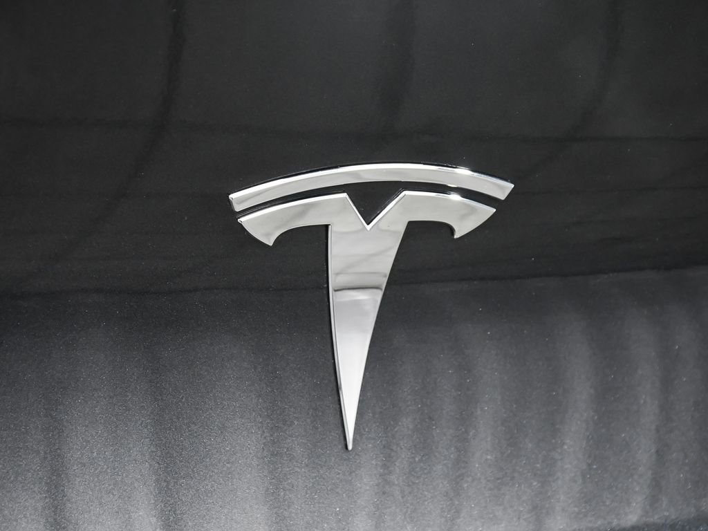 Used 2025 Tesla Model Y Long Range AWD/4WD image 96