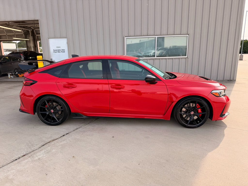 Certified 2024 Honda Civic Type R image 9