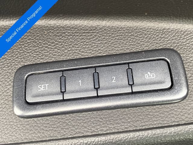 Used 2020 Chevrolet Tahoe Premier AWD/4WD image 33