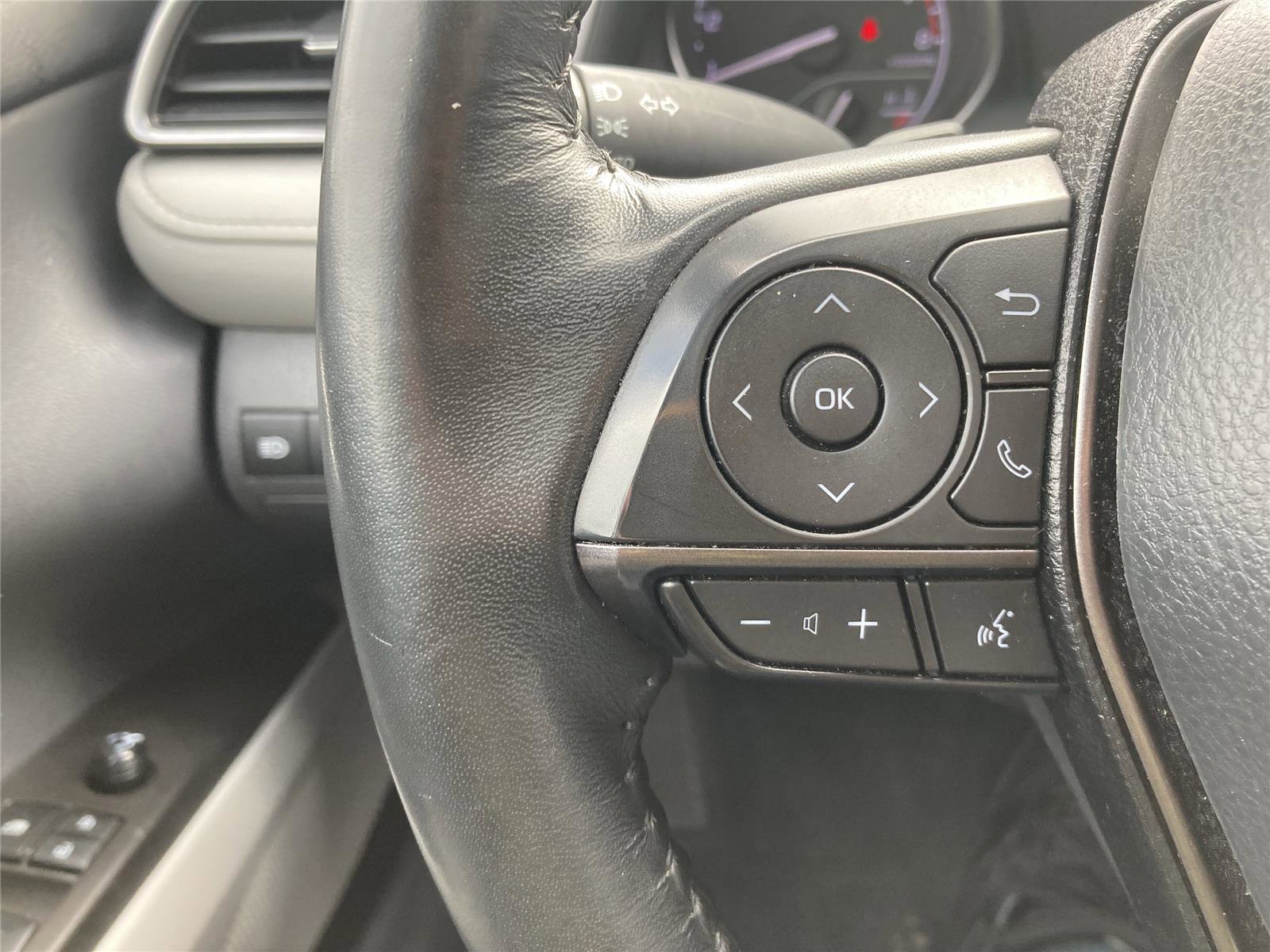 Used 2024 Toyota Camry SE image 20