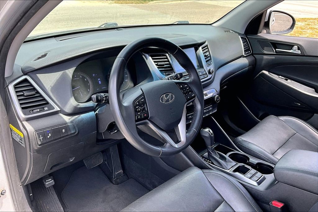 Used 2017 Hyundai Tucson SE Plus AWD/4WD image 13