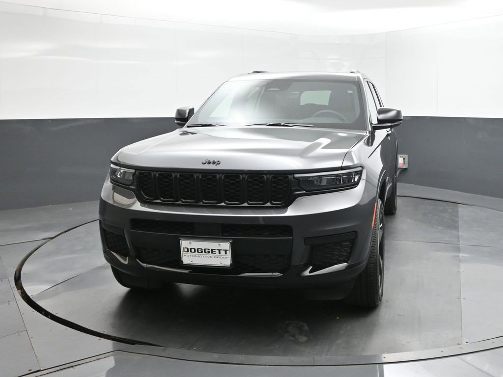 New 2025 Jeep Grand Cherokee L Altitude image 30