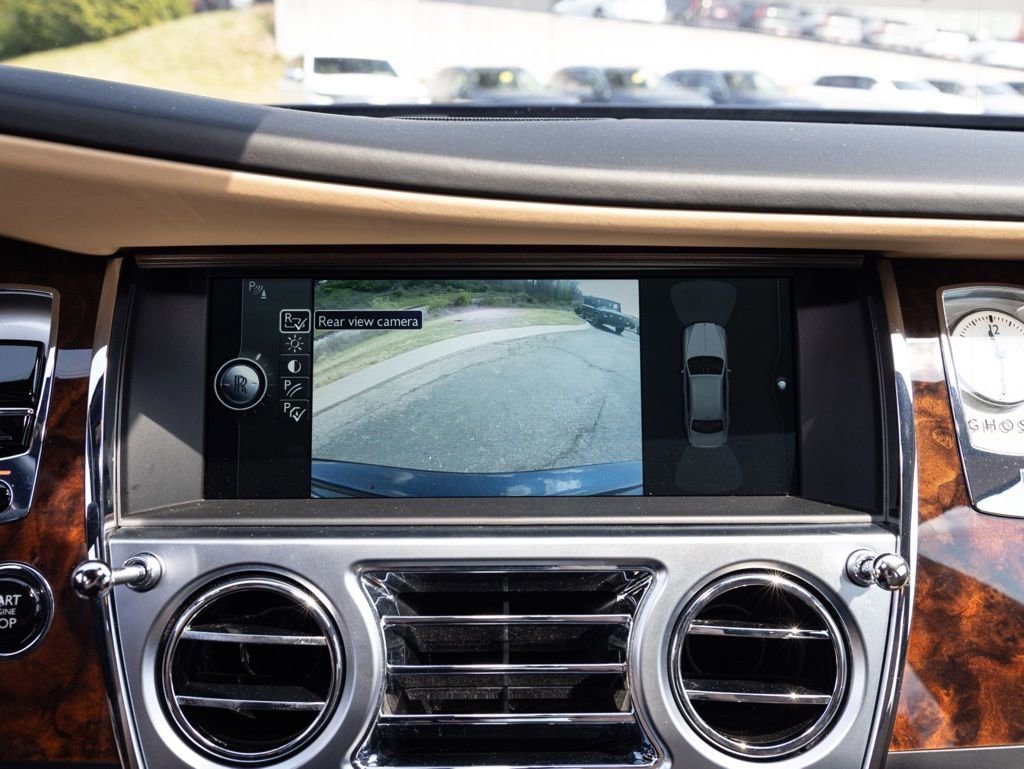 Used 2013 Rolls-Royce Ghost image 47