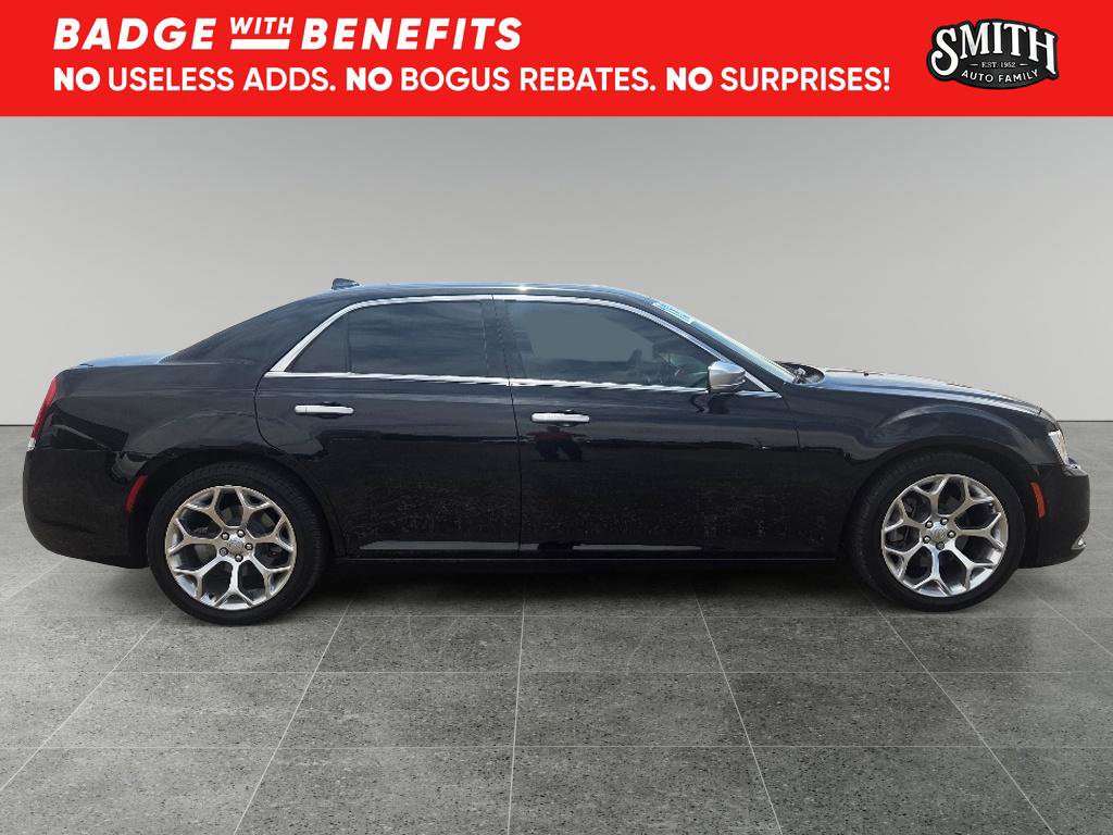 Used 2018 Chrysler 300 C w/ Safetytec Plus Group RWD image 3