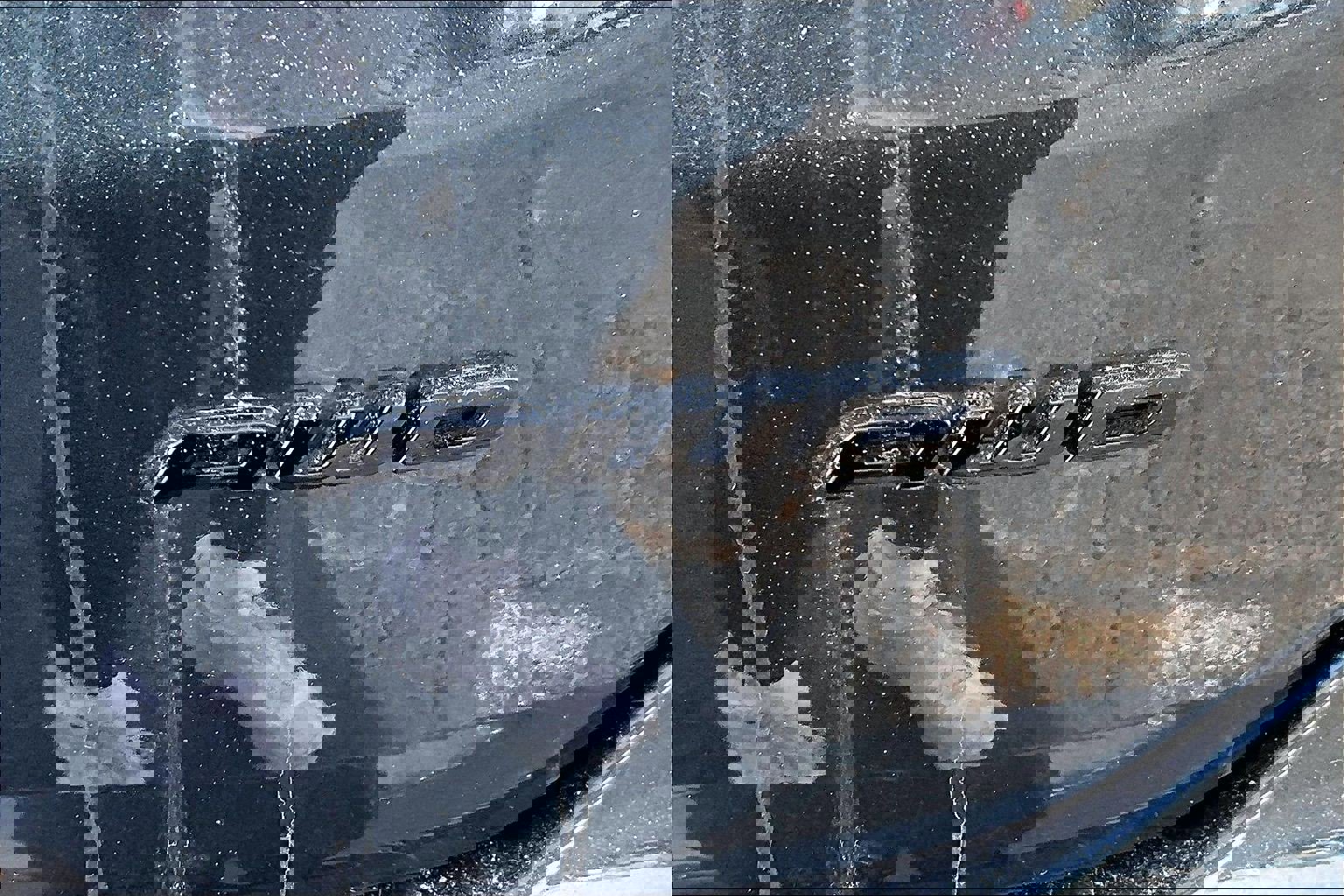 Used 2022 Ford Edge SE w/ Black Appearance Package image 8