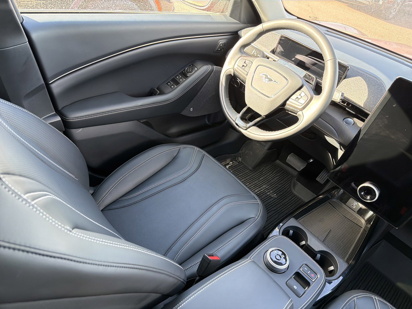 Used 2024 Ford Mustang Mach-E Premium image 9