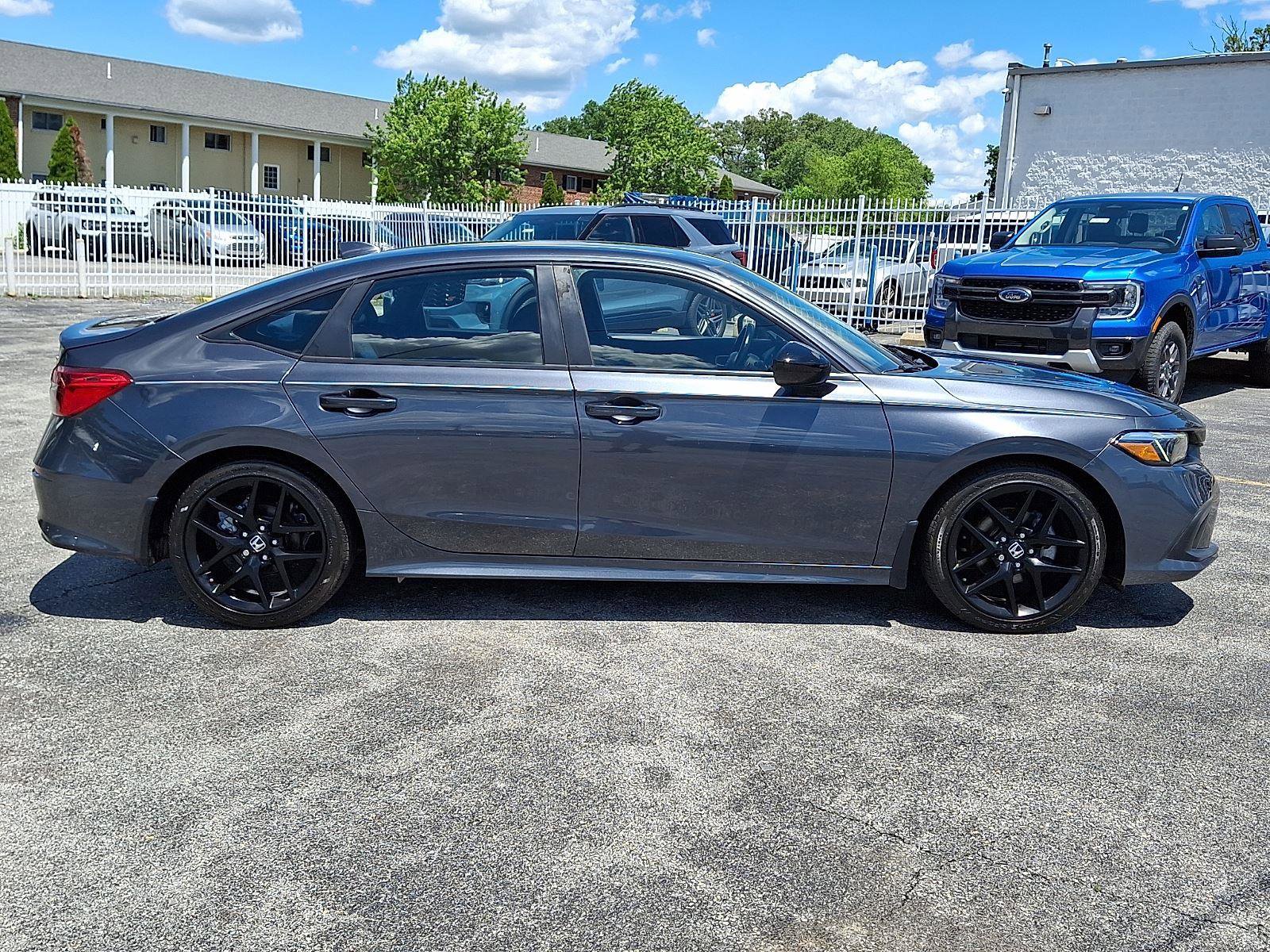 Used 2024 Honda Civic Sport image 7