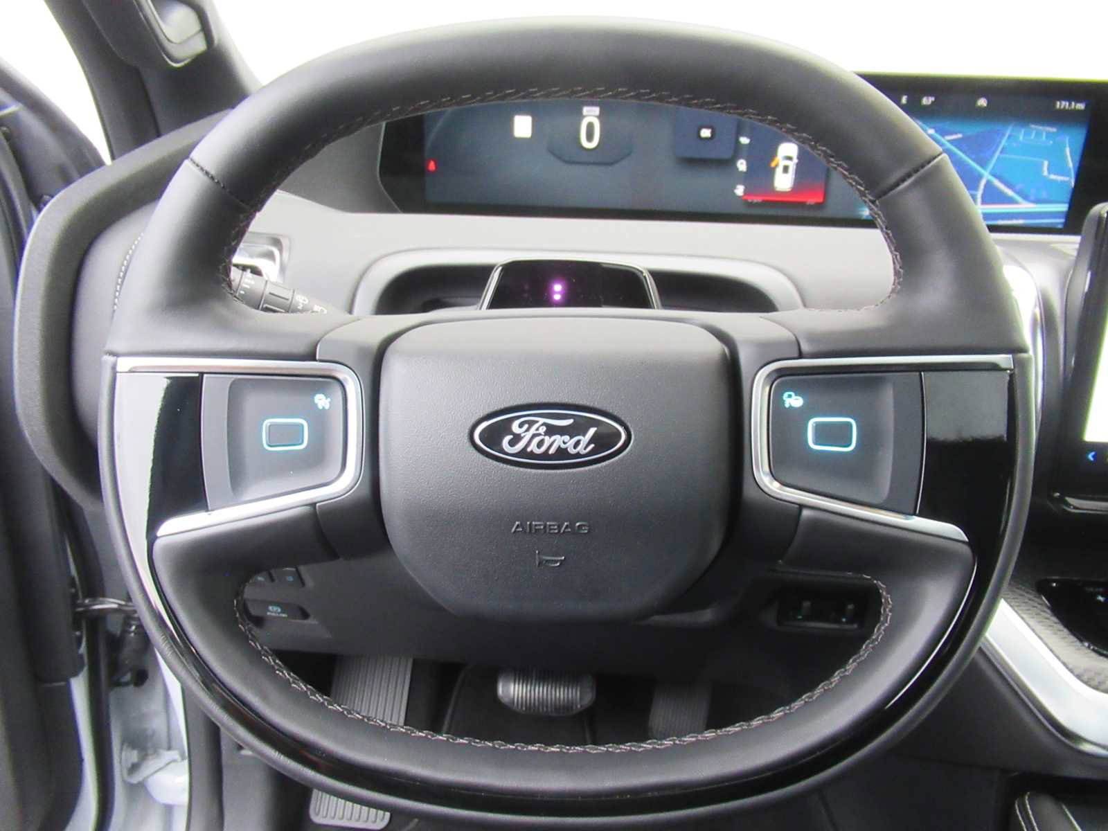 New 2025 Ford Expedition Max Platinum w/ Stealth Performance Package image 27