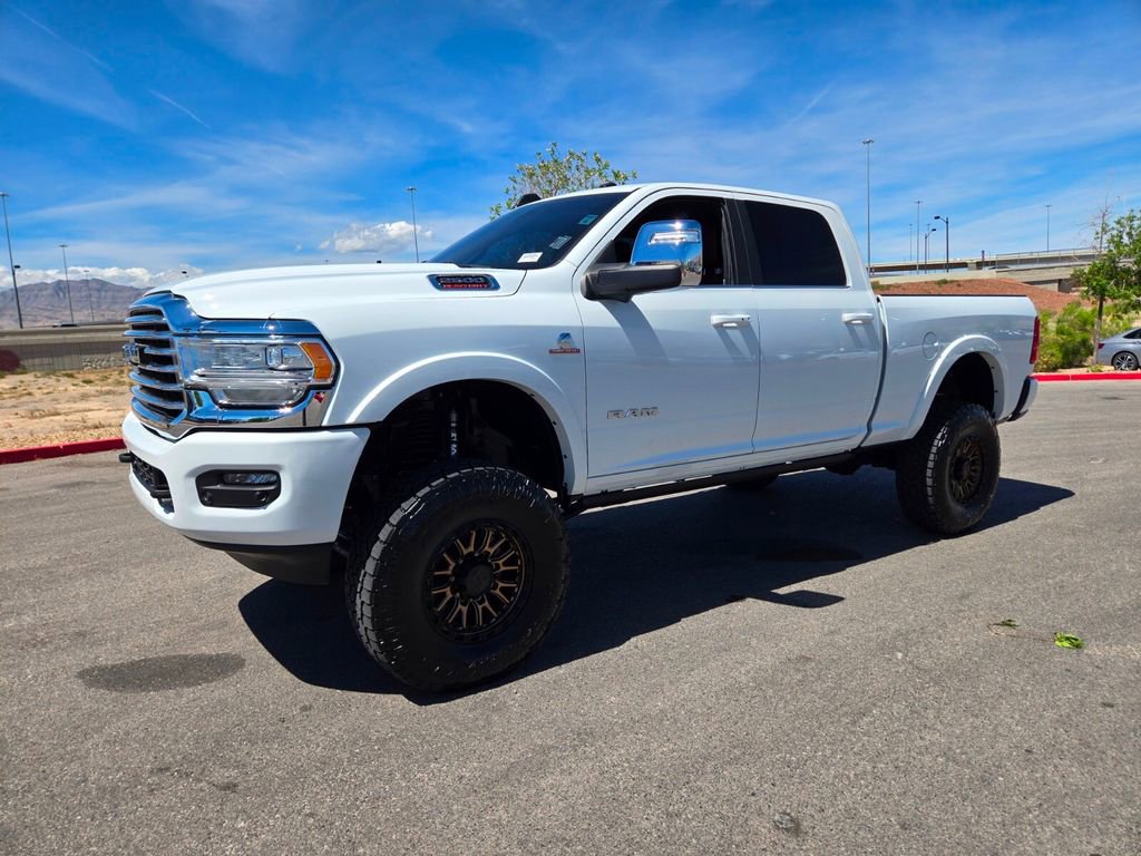 Used 2023 RAM 2500 Limited AWD/4WD image 3