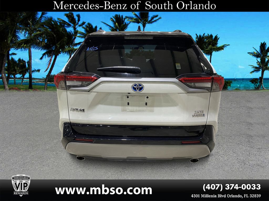 Used 2022 Toyota RAV4 XSE AWD/4WD image 16