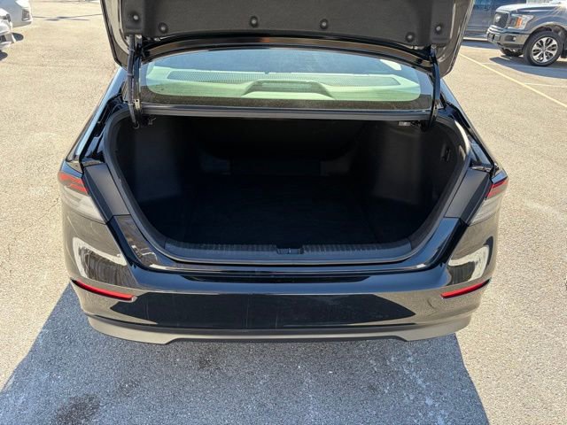 Certified 2023 Honda Accord LX image 7