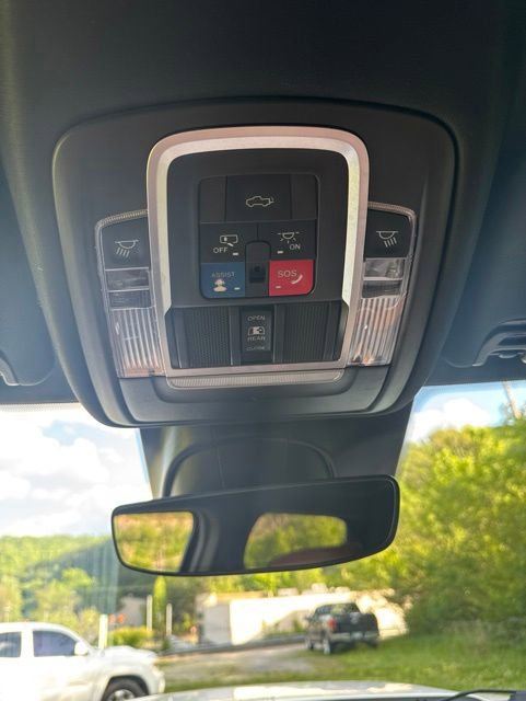 Used 2019 RAM 3500 Limited AWD/4WD image 22