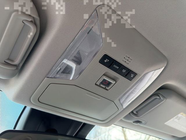 Used 2021 Toyota RAV4 XLE w/ XLE Grade Weather Package image 29