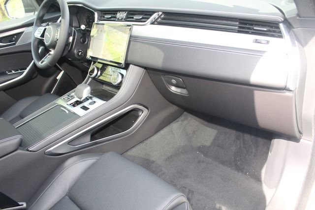 New 2026 Jaguar F-PACE R-Dynamic S image 24