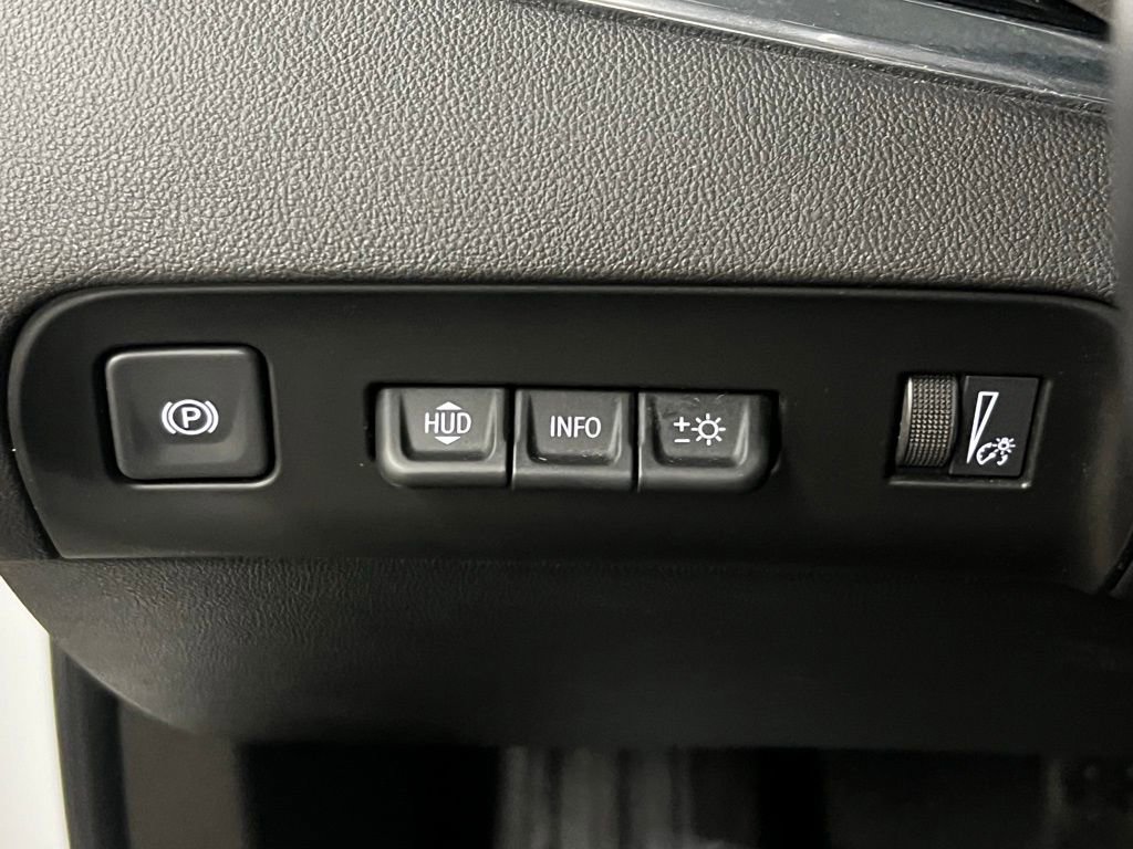 Certified 2023 Buick Enclave Avenir w/ Trailering Package, 5000 lbs. image 19