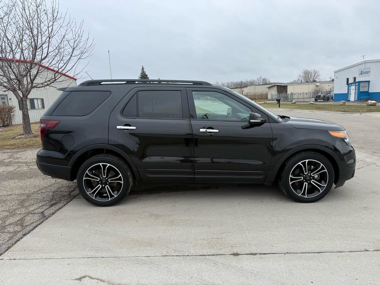 Used 2014 Ford Explorer Sport w/ Equipment Group 401A image 4