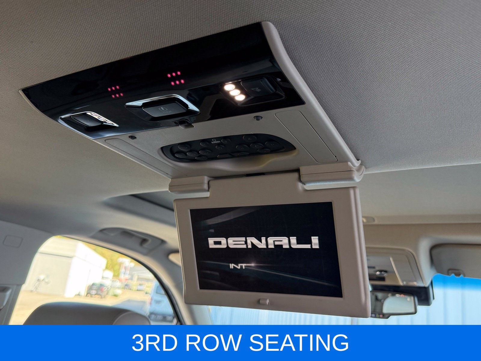 Used 2019 GMC Yukon Denali w/ Open Road Package AWD/4WD image 25