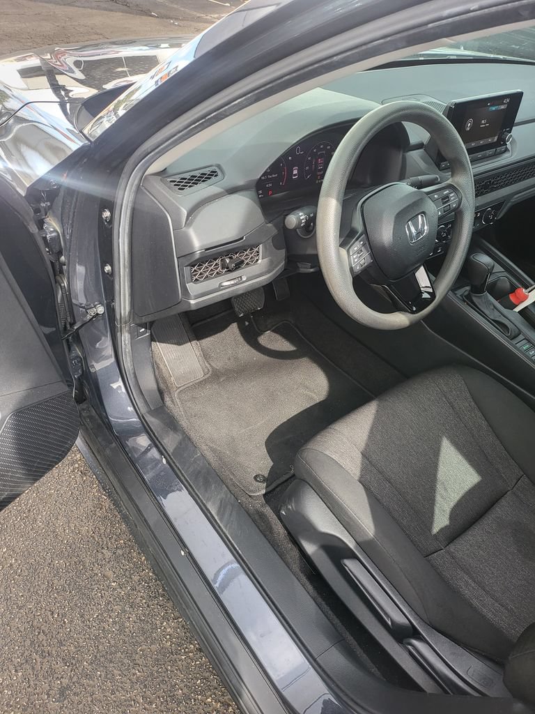 Used 2025 Honda Accord LX image 3