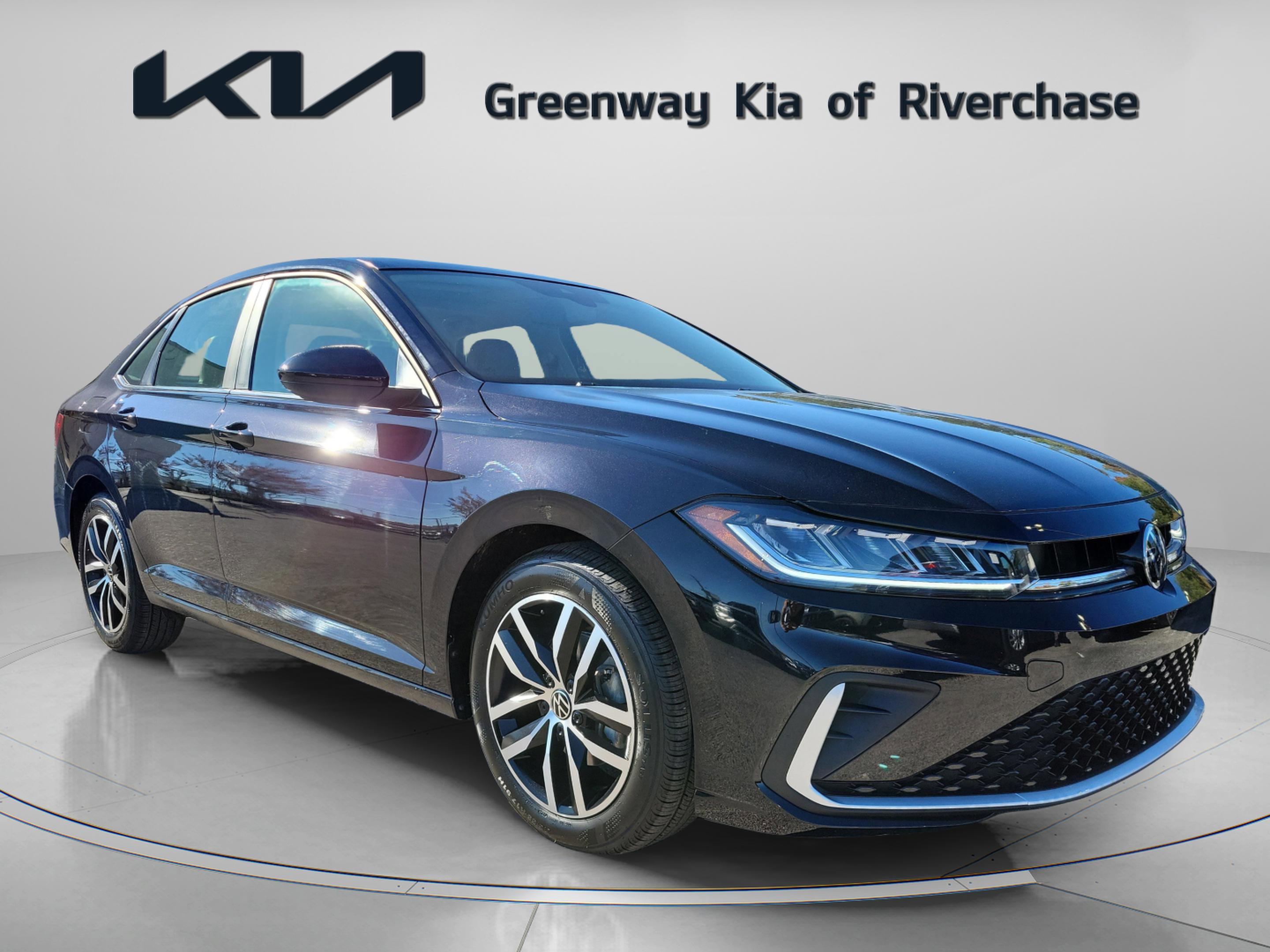 Used 2025 Volkswagen Jetta SE